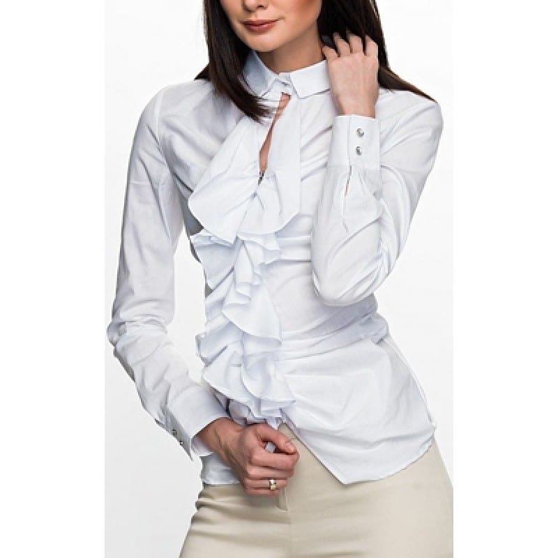 Основен артикул в гардероба - бяла дамска риза